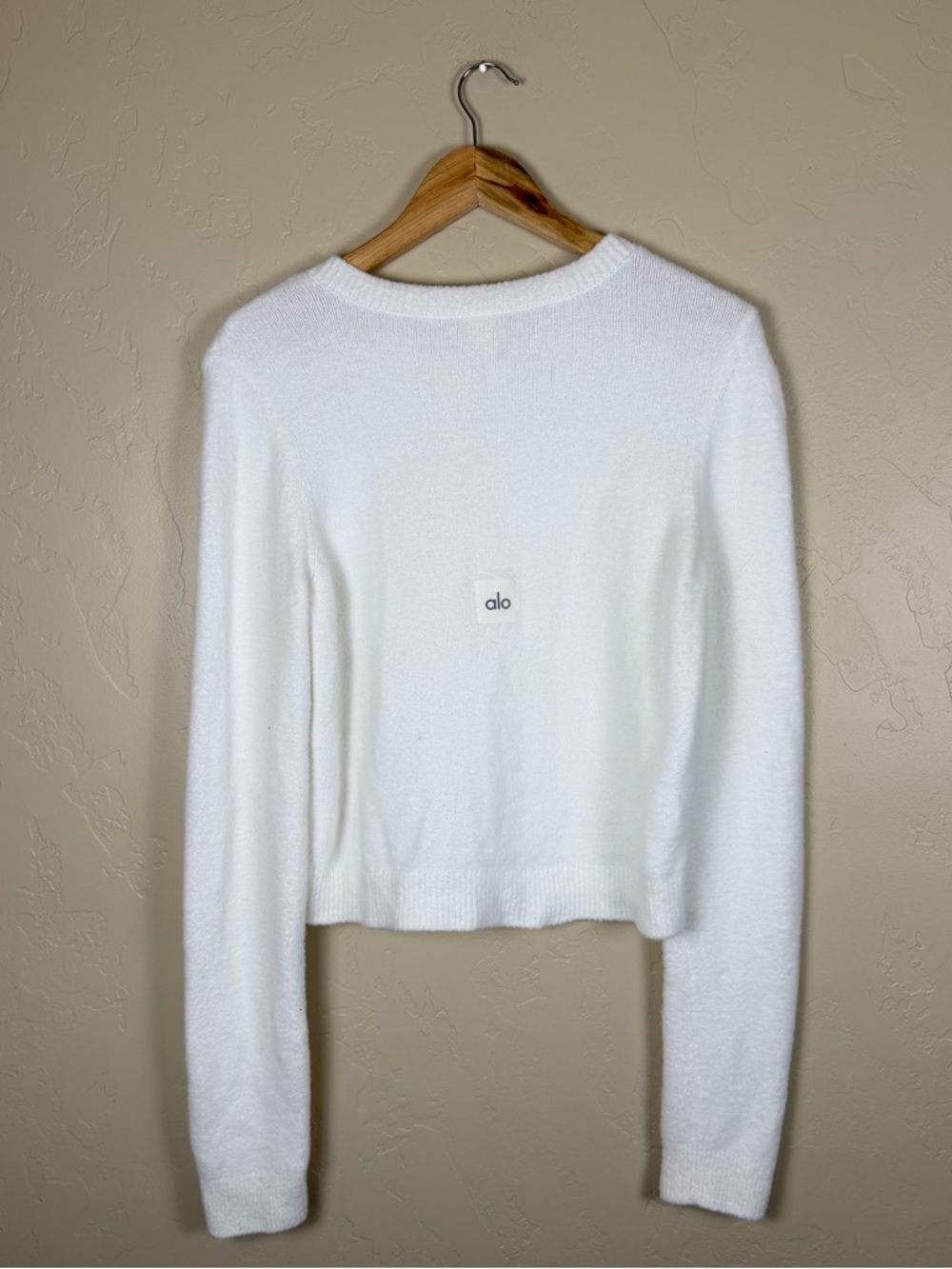 Alo Women’s Snuggle Up Sweater Cropped Cardigan in Ivory Size Medium - Picture 5 of 8